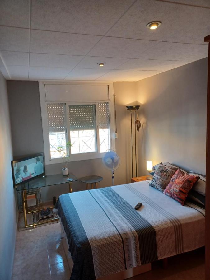 Apartamento Entero De Tres Habitaciones, Cerca De La Playa! Acogedor, Luminoso Y Tranquilo Малграт де Мар Екстериор снимка